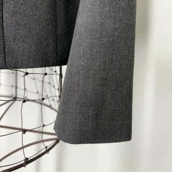 Ann Taylor Classic Grey One-Button Blazer Career Workwear - Picture 4 of 16